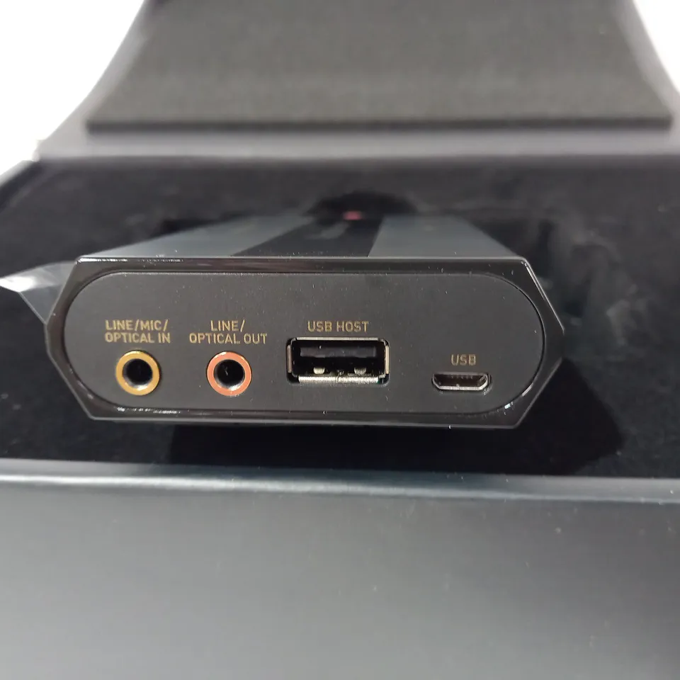 CREATIVE SOUND BLASTER HIGH RES USB DAC & PORTABLE HEADPHONE AMP 