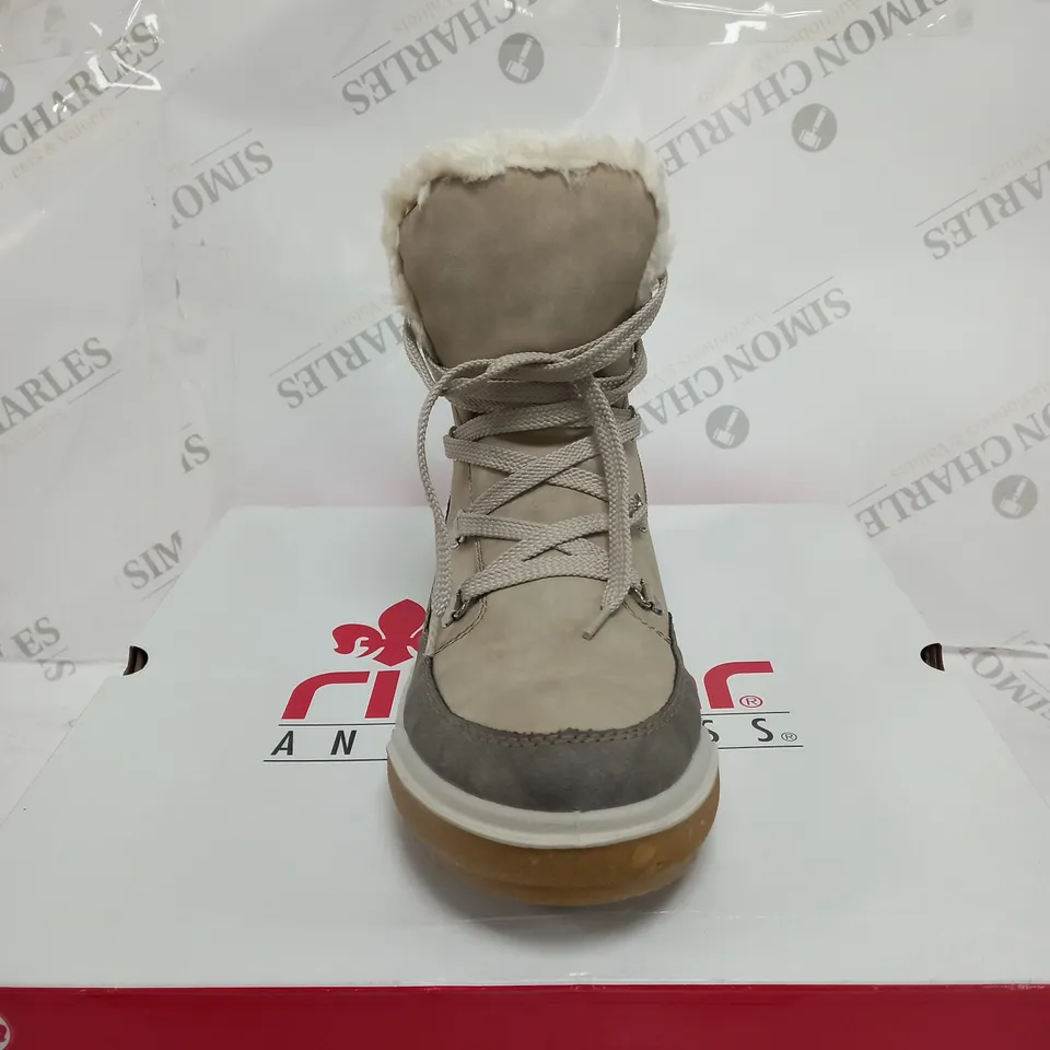 BOXED PAIR OF RIEKER ANTISTRESS WATER RESISTANT WARM HIKING BOOTS, CREAM - SIZE 6.5 