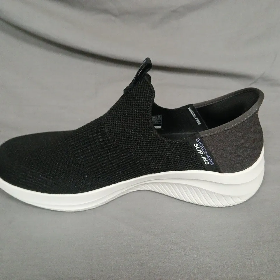 SKECHERS SLIP-INS BLACK KNIT SLIP-ON TRAINERS - UK 6.5