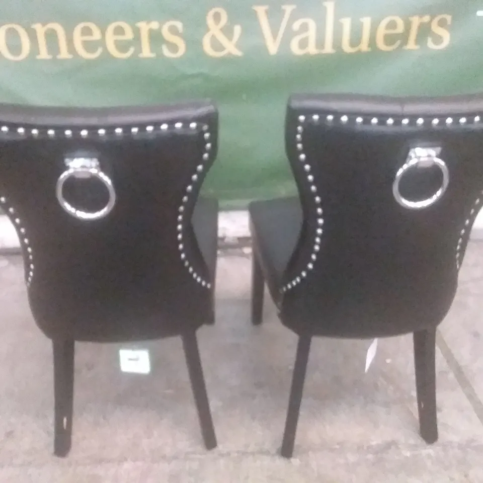 SET OF 2 DESIGNER BEWLEY BLACK LEATHER BUTTON BACK DINING CHAIRS WITH DARK LEGS