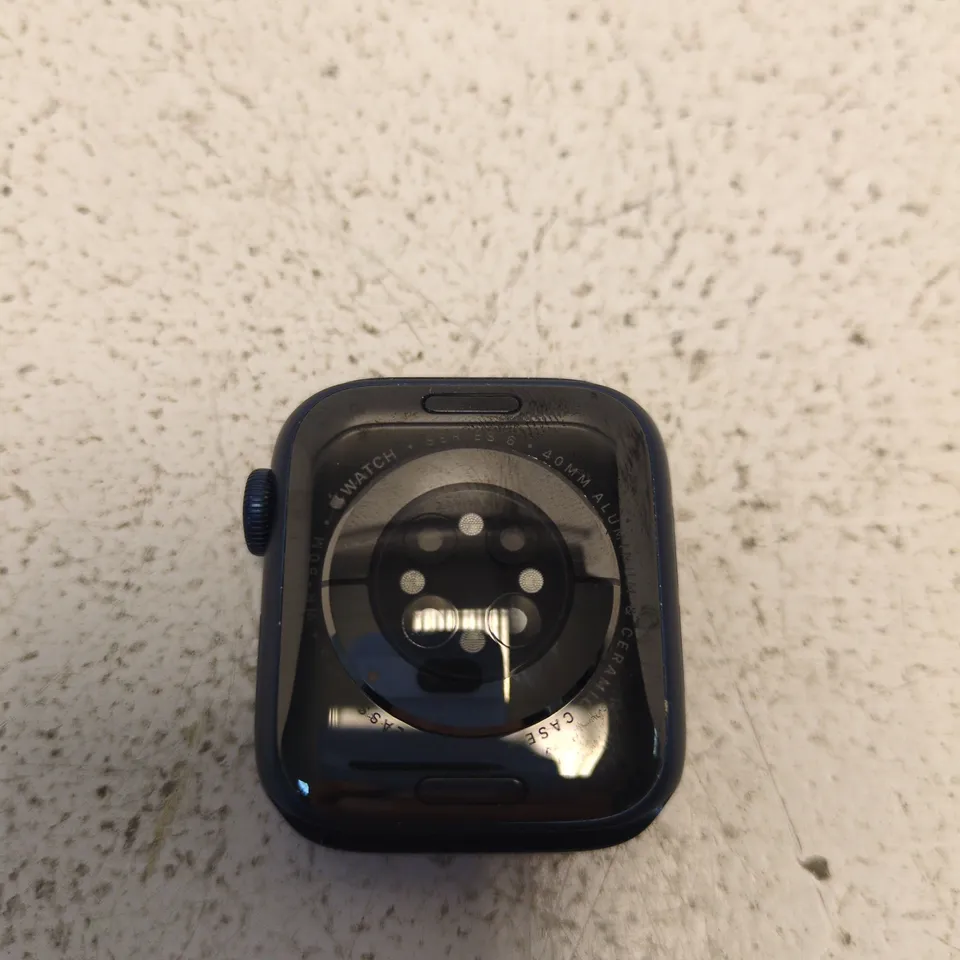 APPLE WATCH SERIES 6 - 40MM