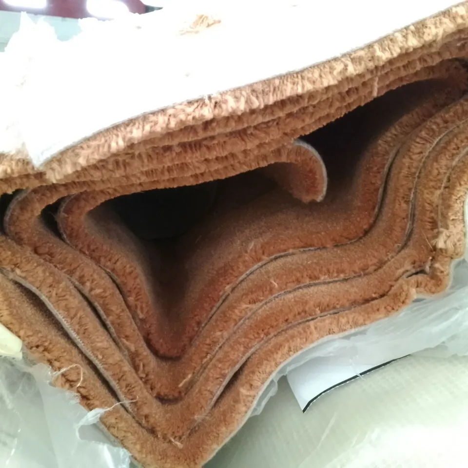 ROLL OF QUALITY VIVID OPULENCE CARPET APPROXIMATELY 3.5X4M