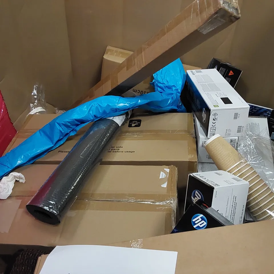 PALLET OF ASSORTED ITEMS INCLUDING: HOLLYWOOD MIRROR, PLAYPEN, PRINTER INK, STEP, MAT