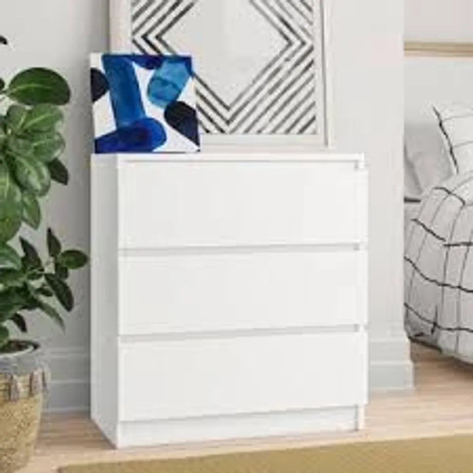 BOXED CAMBERLEY 3 DRAWER CHEST - WHITE  RRP £79