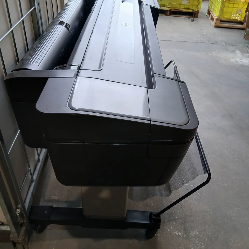 HP DESIGNJET Z9+ POSTSCRIPT COLOUR PRINTER WITH DREAMCOLOR – ON STAND