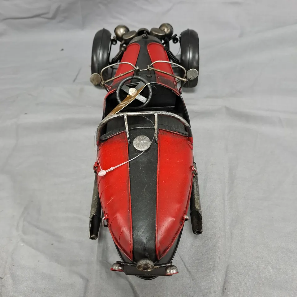 KREATIF KRAFT VINTAGE TIN TOY CAR – RED/BLACK, BOXED