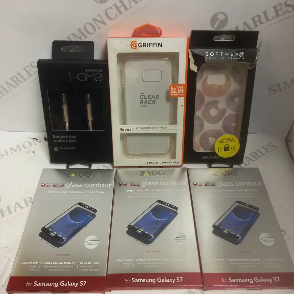 BOX OF APPROXIMATELY 15 ASSORTED COMPUTER & SMARTPHONE ACCESSORIES TO INCLUDE CASES, CHARGING CABLES, AUDIO CABLES ETC