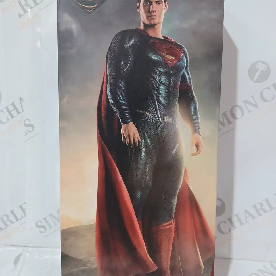 BOXED 1/6TH SCALE COLLECTIBLE SUPERMAN FIGURE