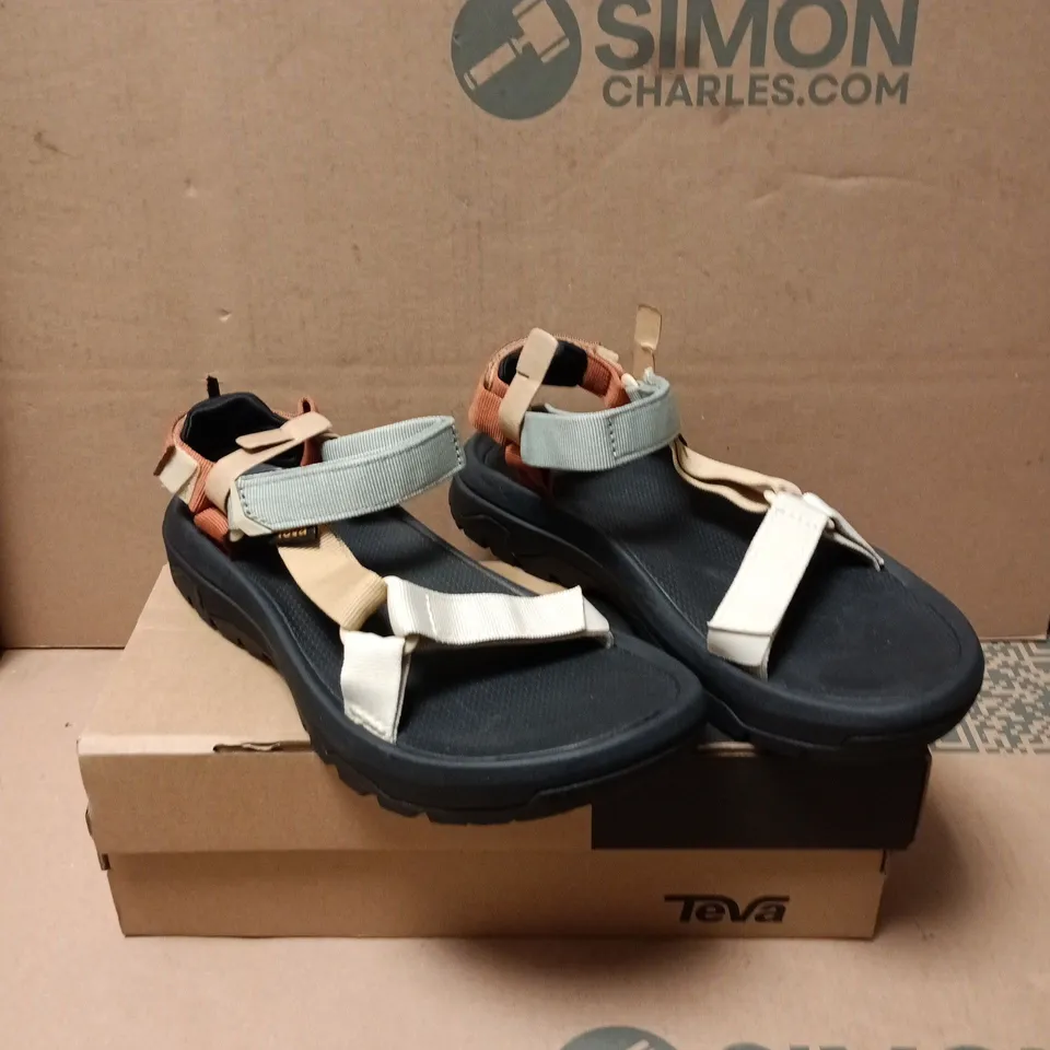 TEVA HURRICANE XLT3 WOMEN'S SANDALS – UK 7 (US 9) – BOXED