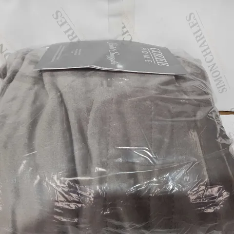 COZEE HOME HEATED PLUSH WEARABLE BLANKET IN GREY