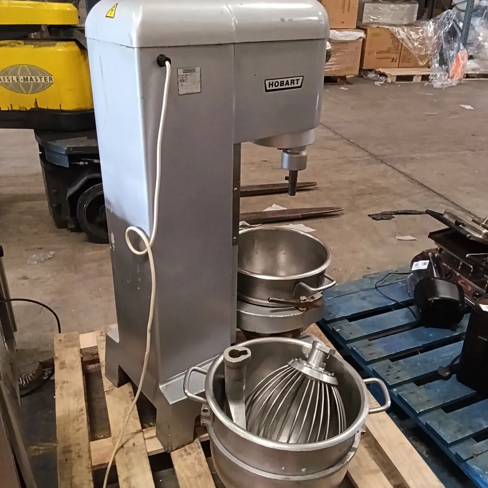 HOBART 30LTR MIXER WITH BOWL, WHISK & BEATER