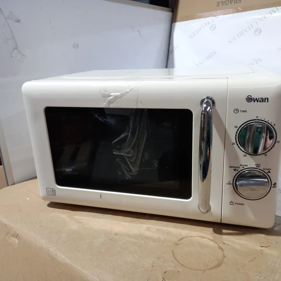 SWAN MANUAL MICROWAVE OVEN SM22080C CREAM RRP £54.99
