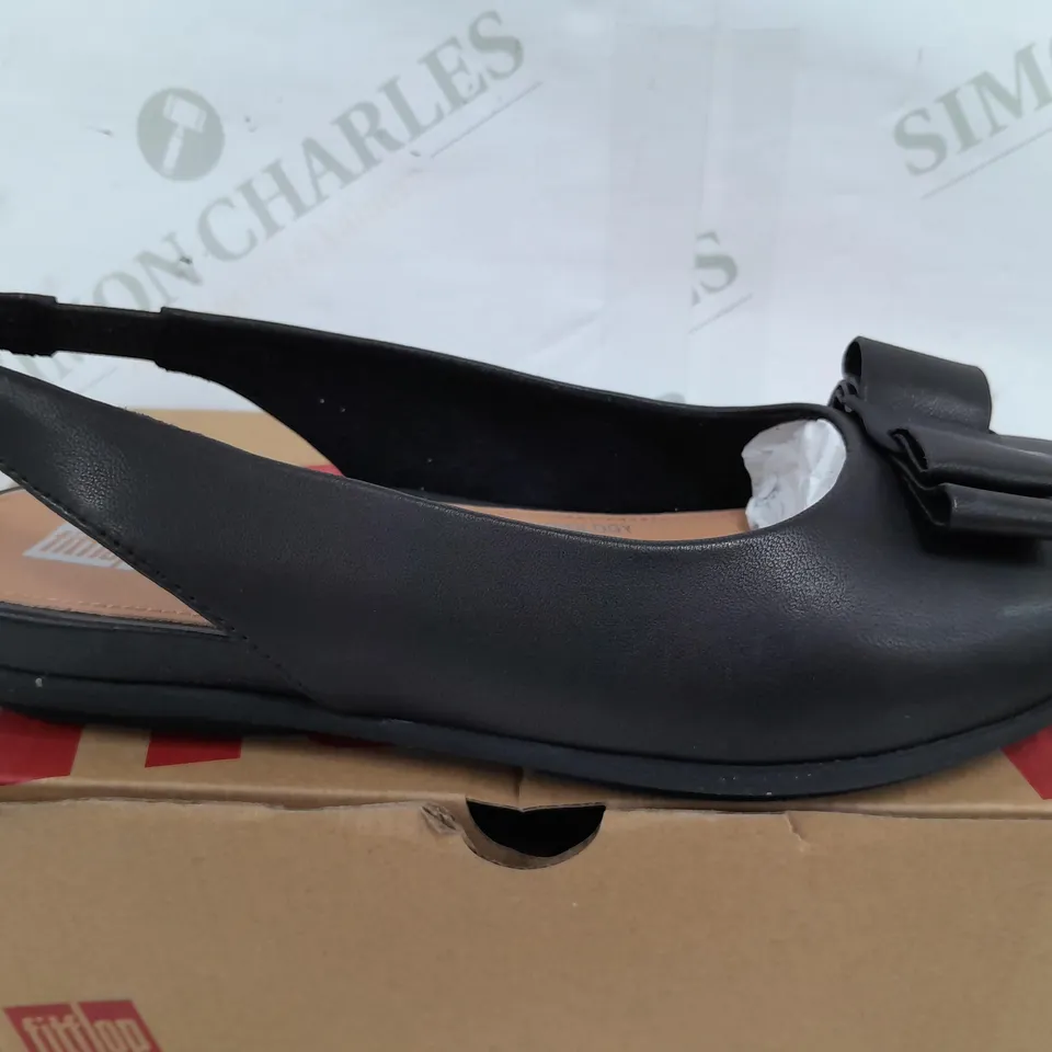 BOXED PAIR OF FITFLOP ALLEGRO BOW LEATHER SLINGBACKS IN BLACK - UK 4.5
