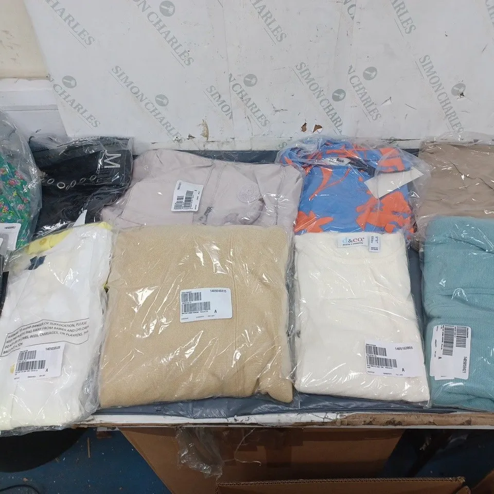 BOX OF APPROXIMATELY 10 ASSORTED BAGGED CLOTHING ITEMS