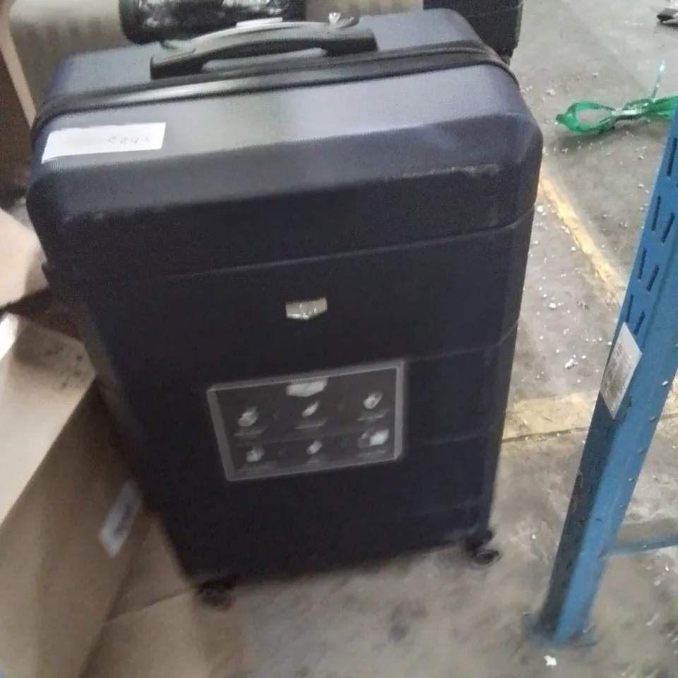 LUGG TRAVEL SUITCASE 