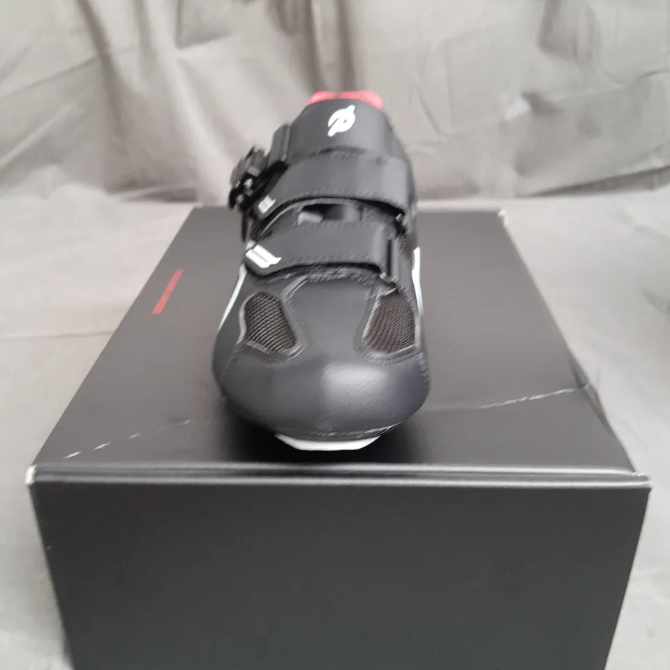 BOXED PAIR OF PELOTON CYCLING SHOES SIZE 45