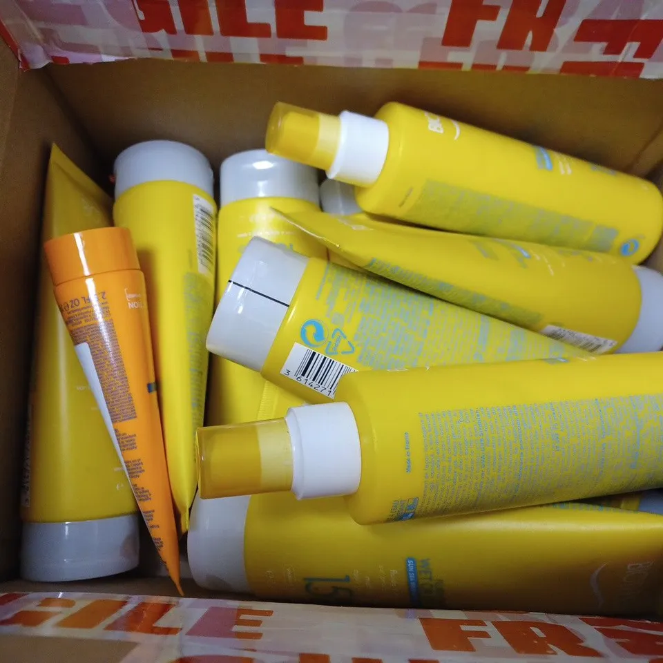 BOX OF APPROXIMATELY 10 BIOTHERM SUN SPRAY AND SUN CREAM