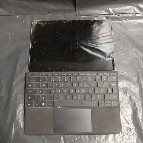 MICROSOFT TABLET IN SILVER WITH KEYBOARD COVER