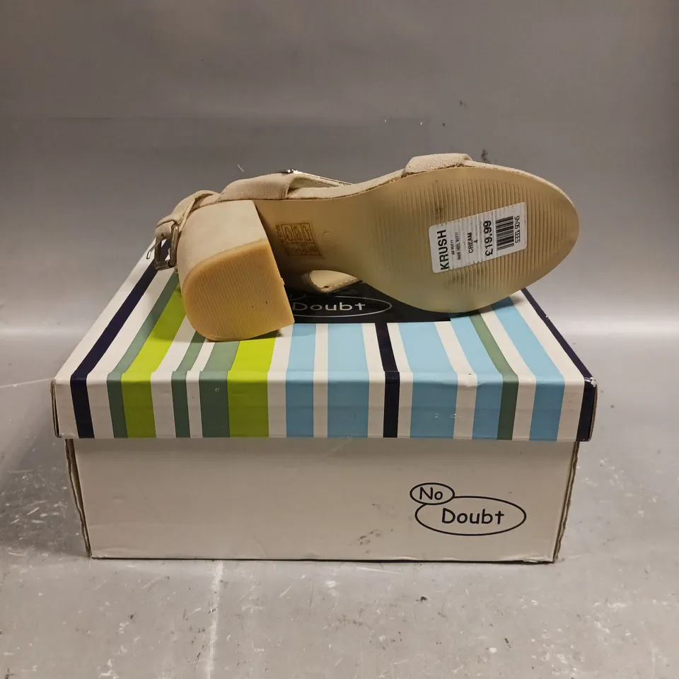 BOXED NO DOUBT BLOCK HEEL WOMENS SHOES - SIZE 4