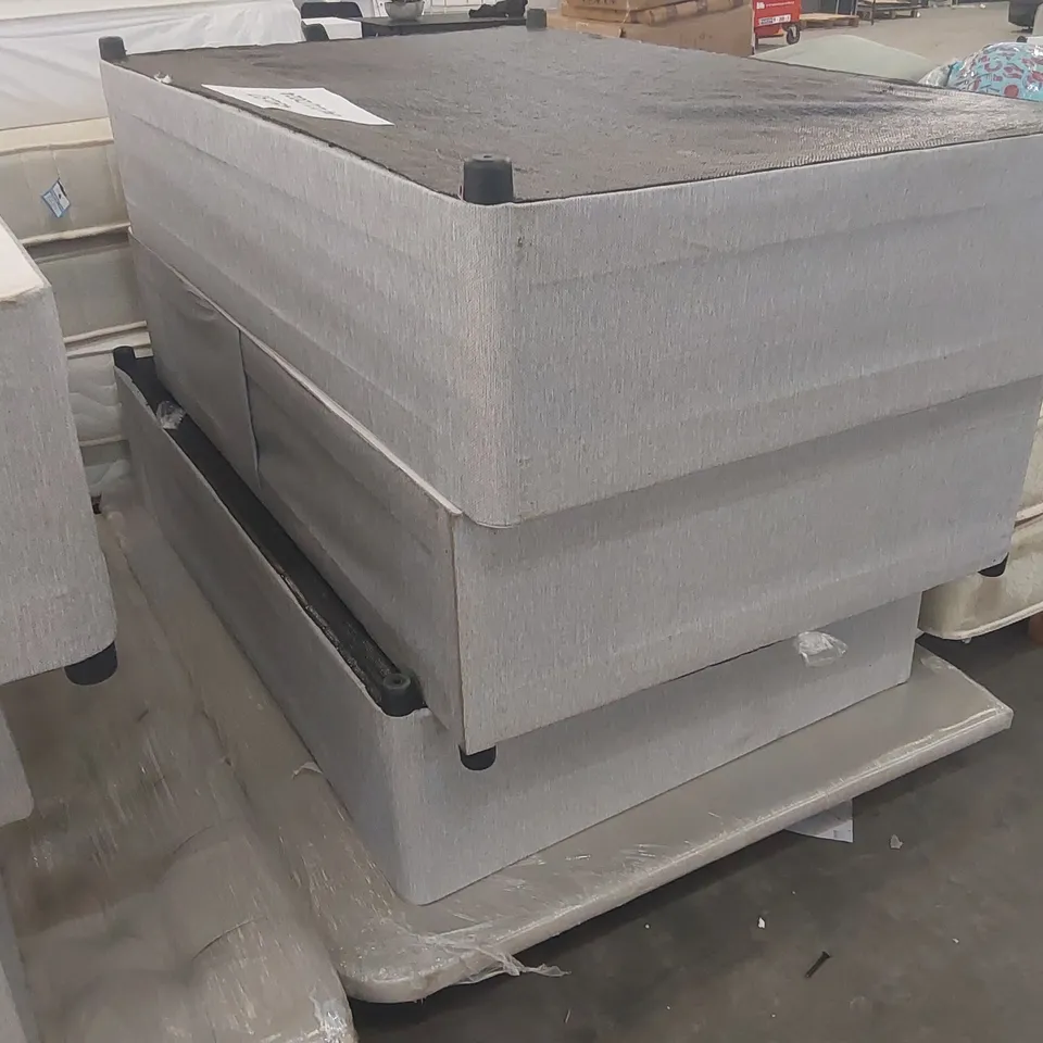 PALLET OF ASSORTED FURNITURE INCLUDING: DEVAN BASES, HEADBOARD ECT