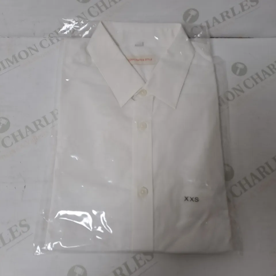SEALED SET OF 8 BRAND NEW CORPORATIVE STYLE WHITE SHIRTS - XXS