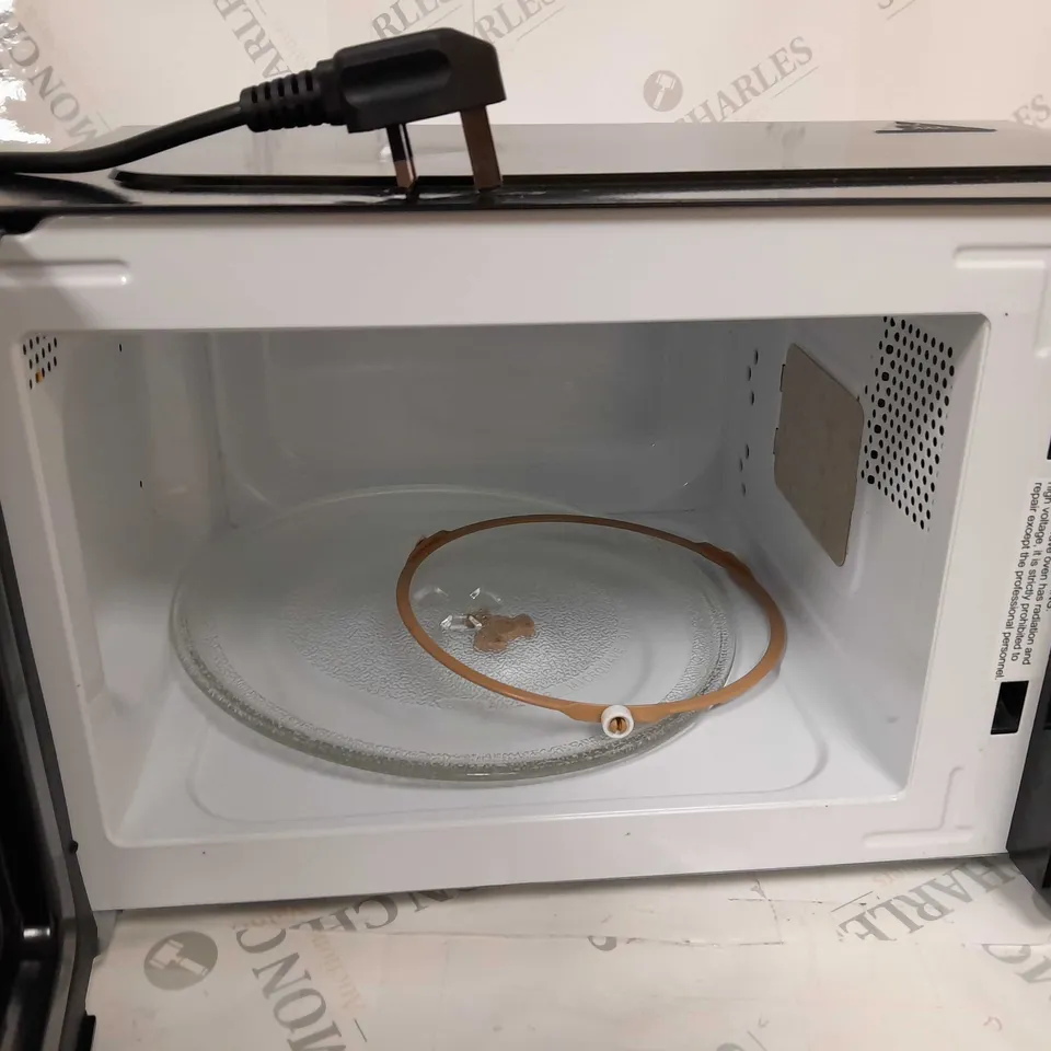 UNBOXED SWAN 20L 700W MANUAL MICROWAVE RRP £54