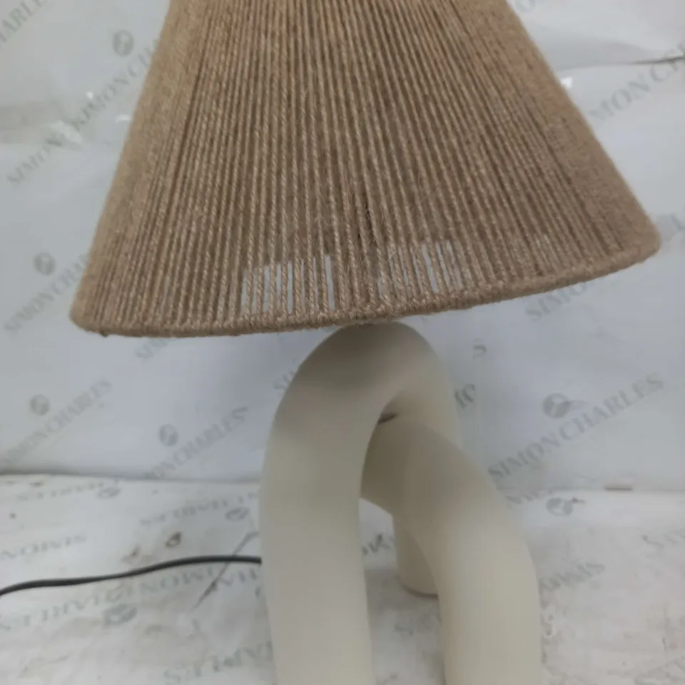 BOXED AILA CERAMIC TABLE LAMP