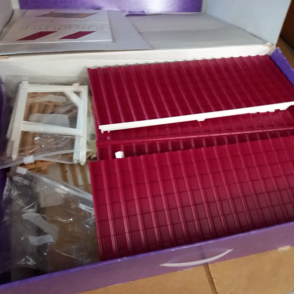 BOXED SCHLEICH HOSE CLUB SET - 42344