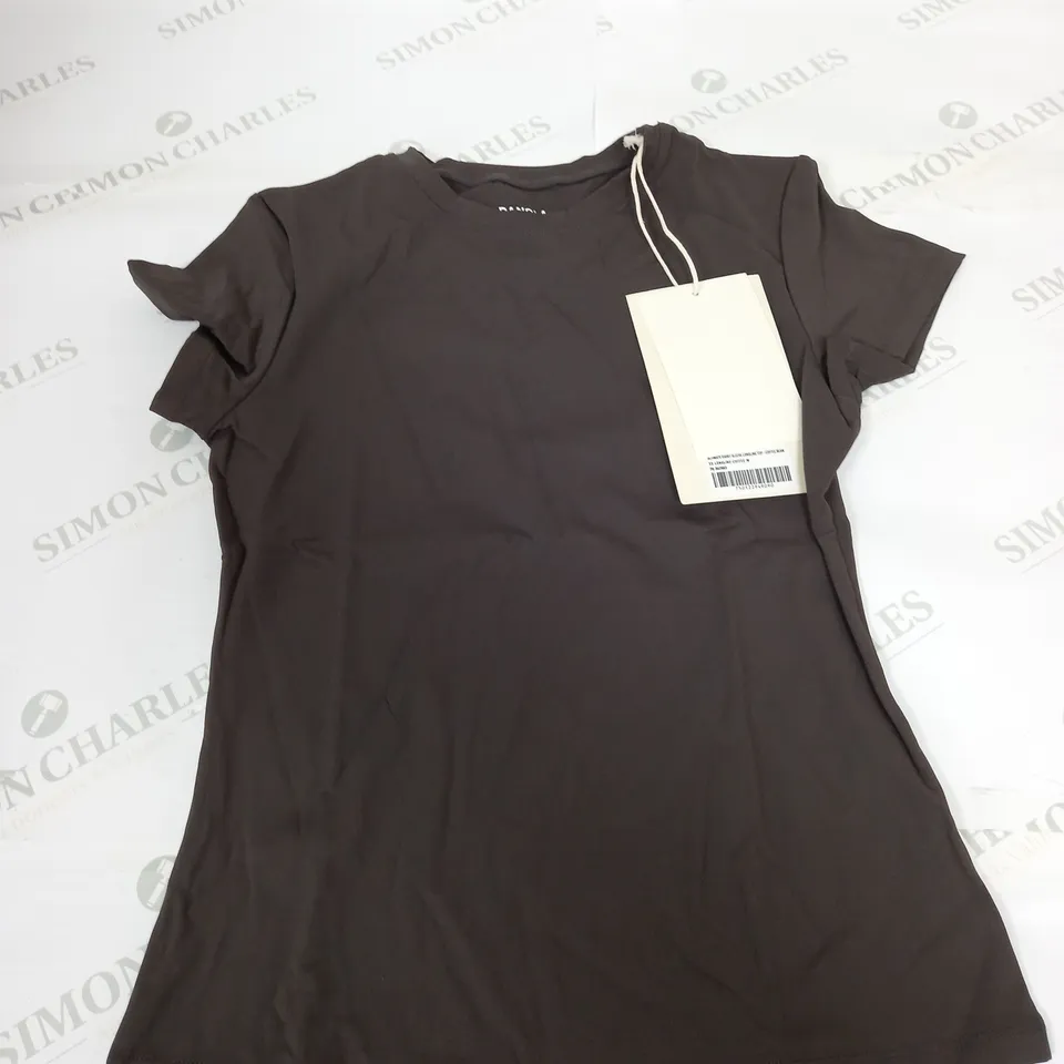 ADANOLA BROWN ULTIMATE SHORT SLEEVE LONGLINE TIME - MEDIUM