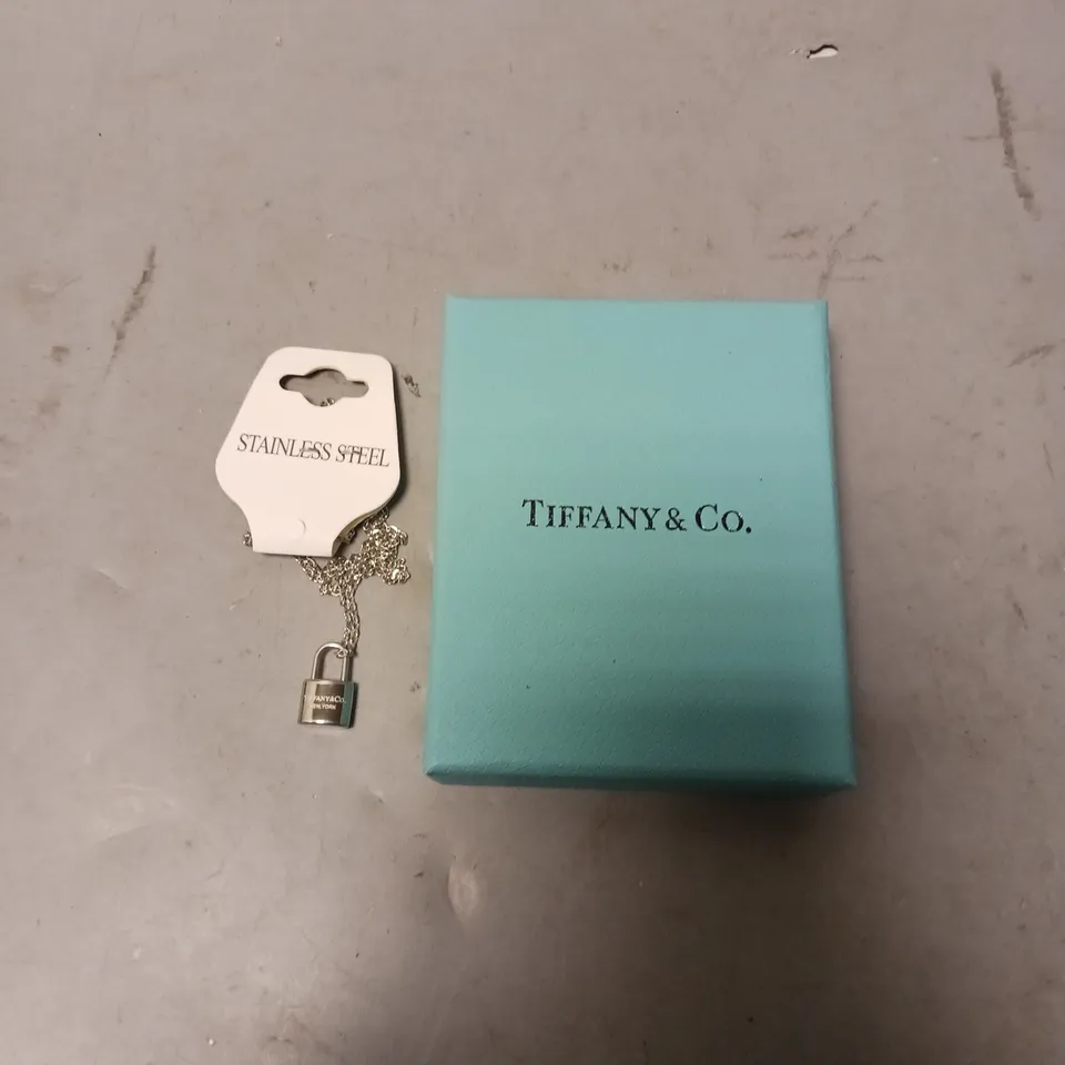TIFFANY & CO LOCK STAINLESS STEEL NECKLESS