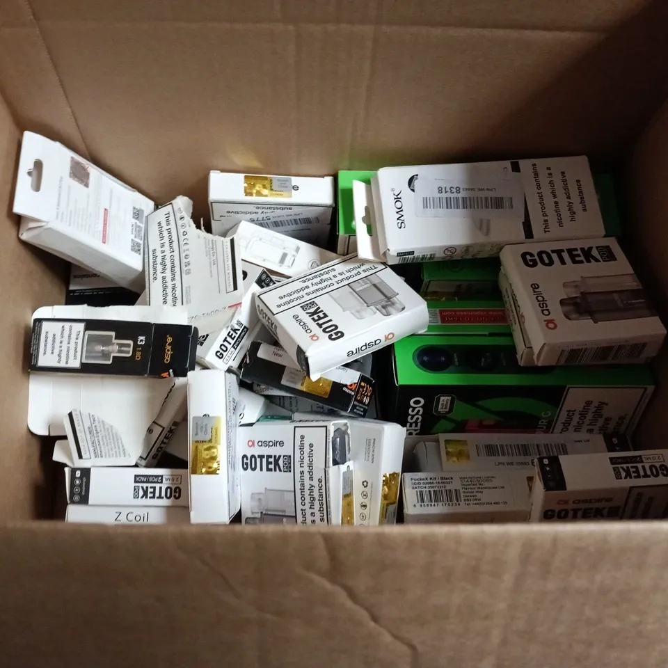 LOT OF APPROXIMATELY 30 ASSORTED VAPING ITEMS TO INCLUDE VAPORESSO, VOOPOO AND SMOK