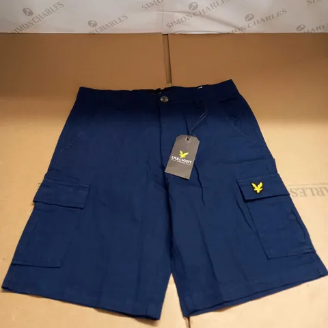 LYLE AND SCOTT CARGO SHORTS SIZE W30