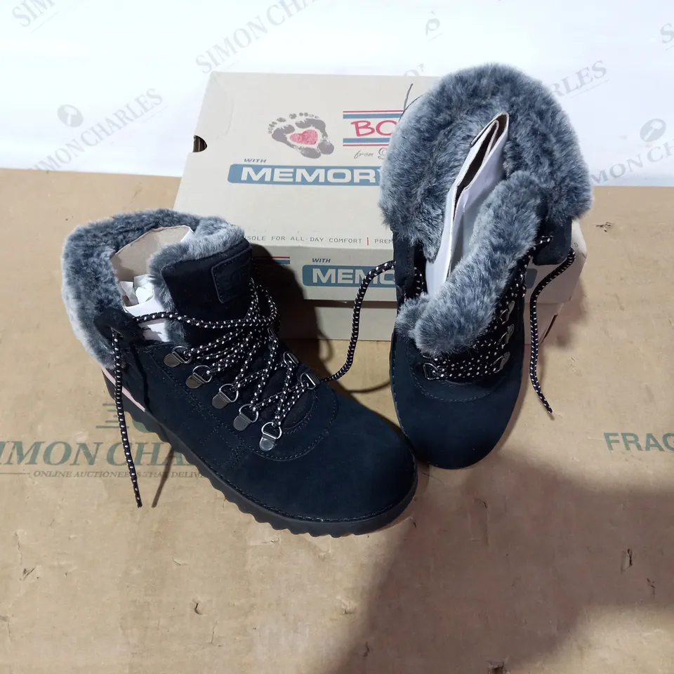 BOXED PAIR OF BOBS BY SKECHERS BLACK BOOTS - SIZE 4