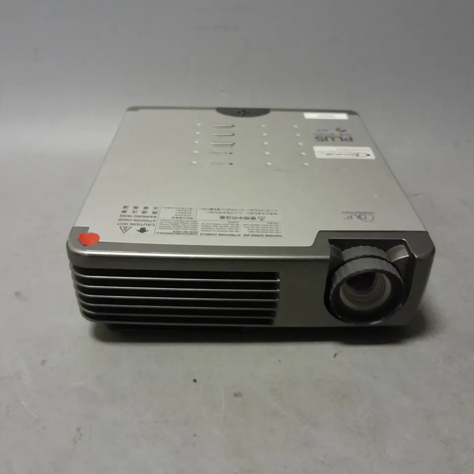 PLUS PROJECTOR U5-512H