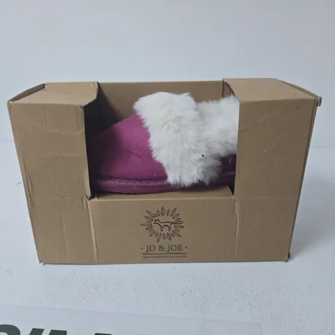JO & JOE PINK FUR TRIM SLIPPERS - UK SIZE 6
