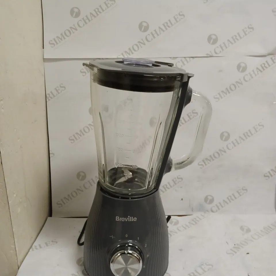 BREVILLE FLOW JUG BLENDER & SMOOTHIE MAKER