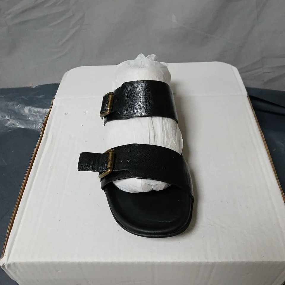 STV CAPRERA SLIDERS BLACK SIZE UK 4