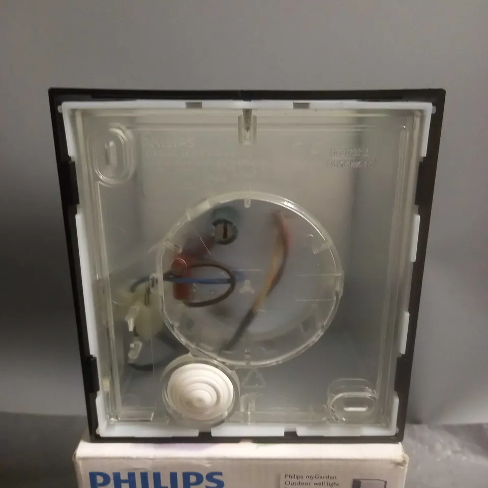 PHILIPS MY GARDEN OUTDOOR WALL LED LIGHT 