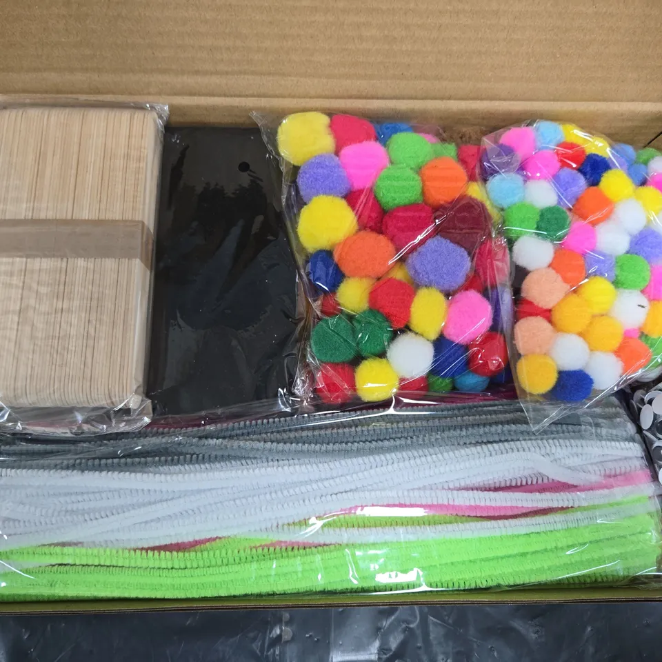 APPROXIMATELY 50 BOXED 200PC CRAFT SETS - COLLECTION ONLY