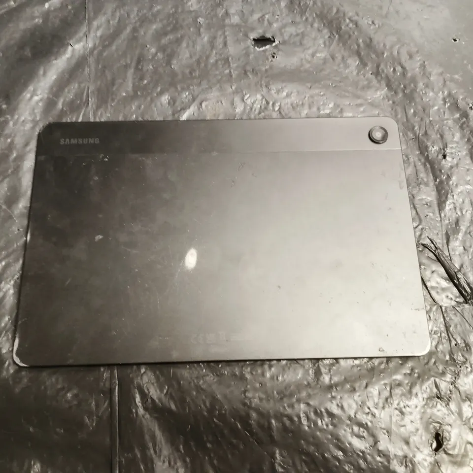 SAMSUNG TABLET – SPACE GRAY - MODEL UNSPECIFIED