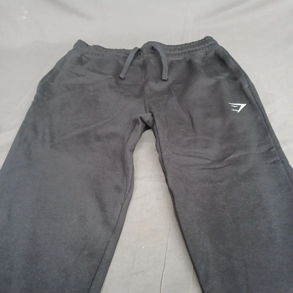 GYMSHARK CREST JOGGER IN BLACK - SMALL