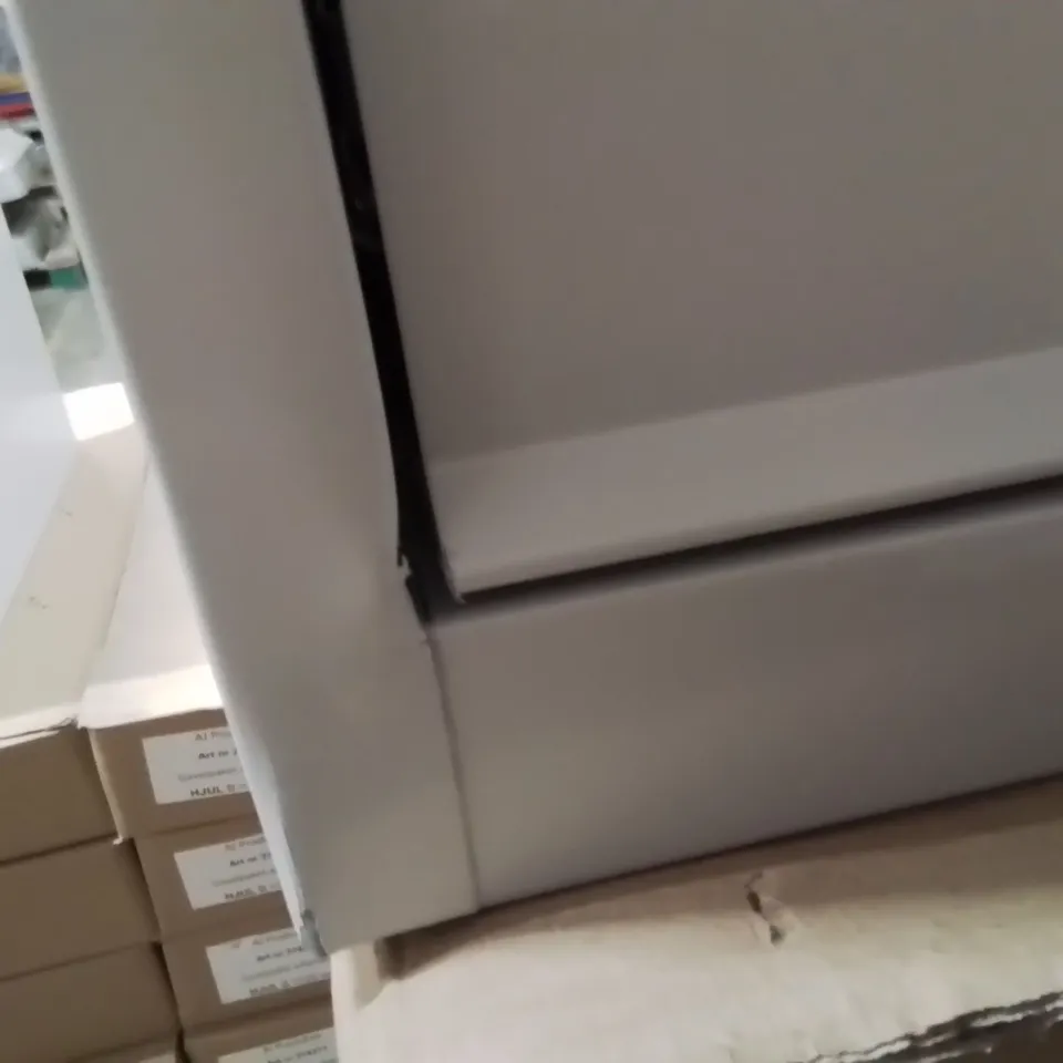 3 DRAWER METAL FILING CABINET WITH KEYS