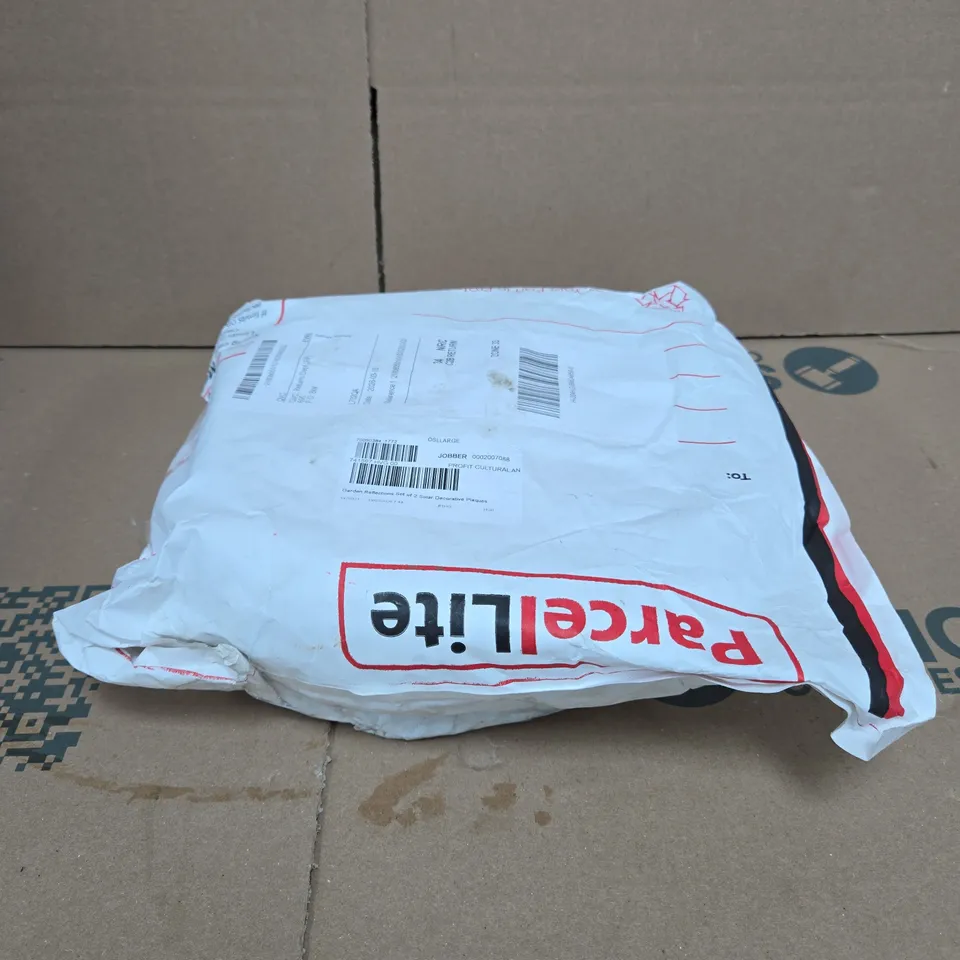 GARDEN REFLECTIONS SET OF 2 SOLAR DECORATIVE PLAQUES