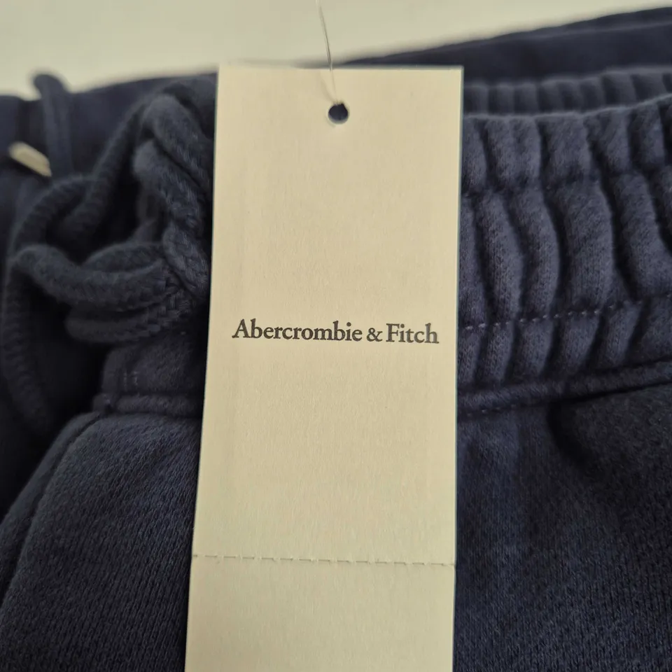 ABERCROMBIE & FITCH NAVY SWEATPANTS – MEDIUM