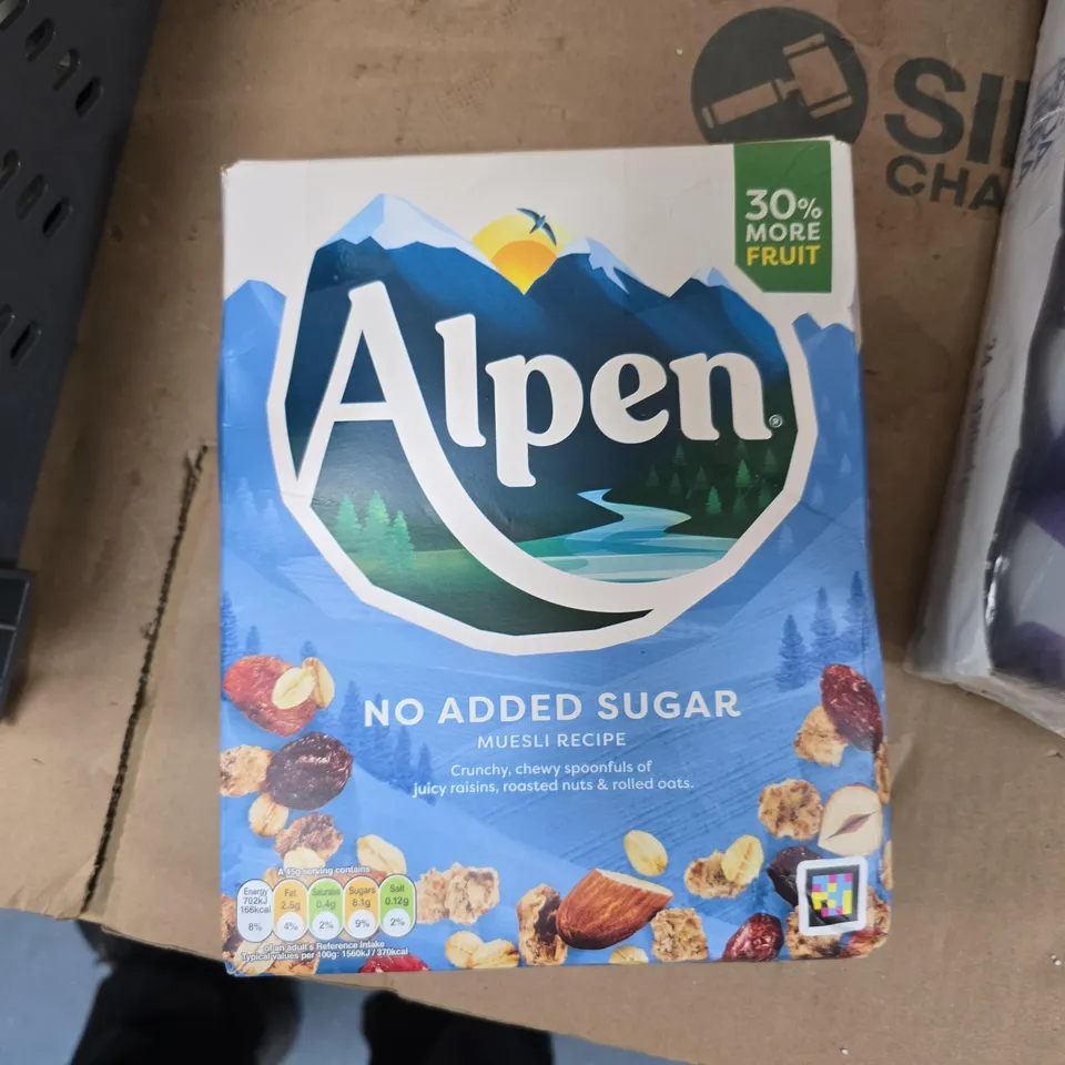 TOTE OF APPROXIMATELY 10 ASSORTED FOOD AND DRINK ITEMS TO INCLUDE: ALPEN MUESLI 