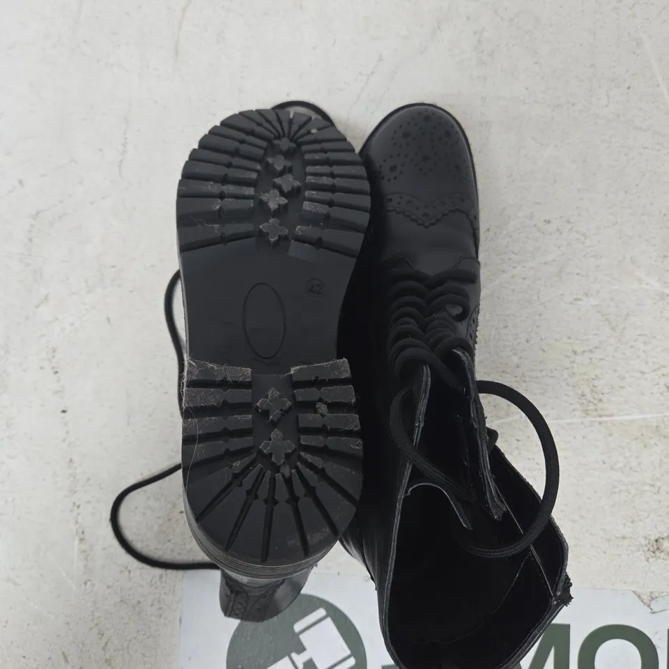 LASCANA BLACK LEATHER LACE-UP COMBAT BOOTS - UK 8