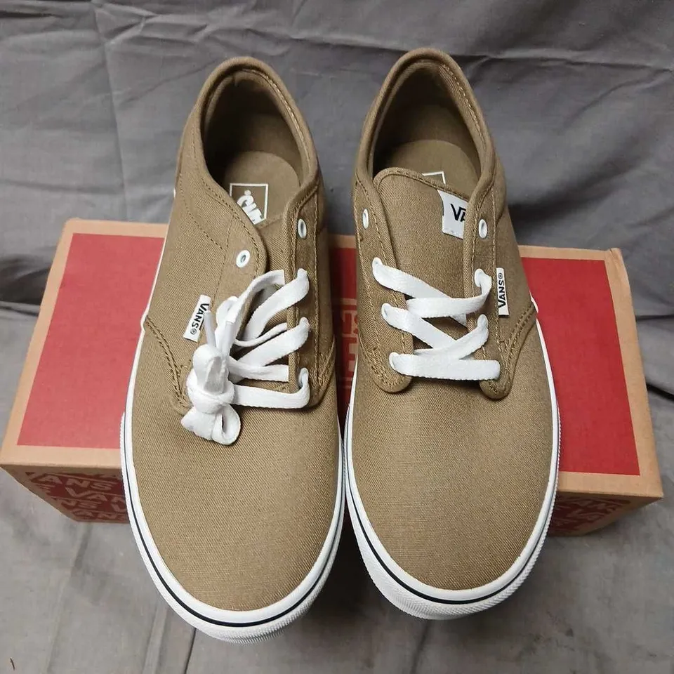 VANS ATWOOD CANVAS OLIVE SNEAKERS – BOXED, UK 5.5 (US 6.5, EU 38.5)