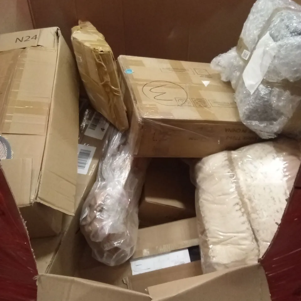 PALLET OF ASSORTED HOUSEHOLD GOODS AND PRODUCTS TO INCLUDE; KIDS SCOOTER, BABY PLAYPEN, SLIDING BARN DOOR HARDWARE ETC