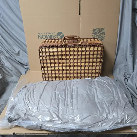 CAGE OF APPROXIMATELY 15 ASSORTED ITEMS TO INCLUDE HAMPER, PILLOW ETC