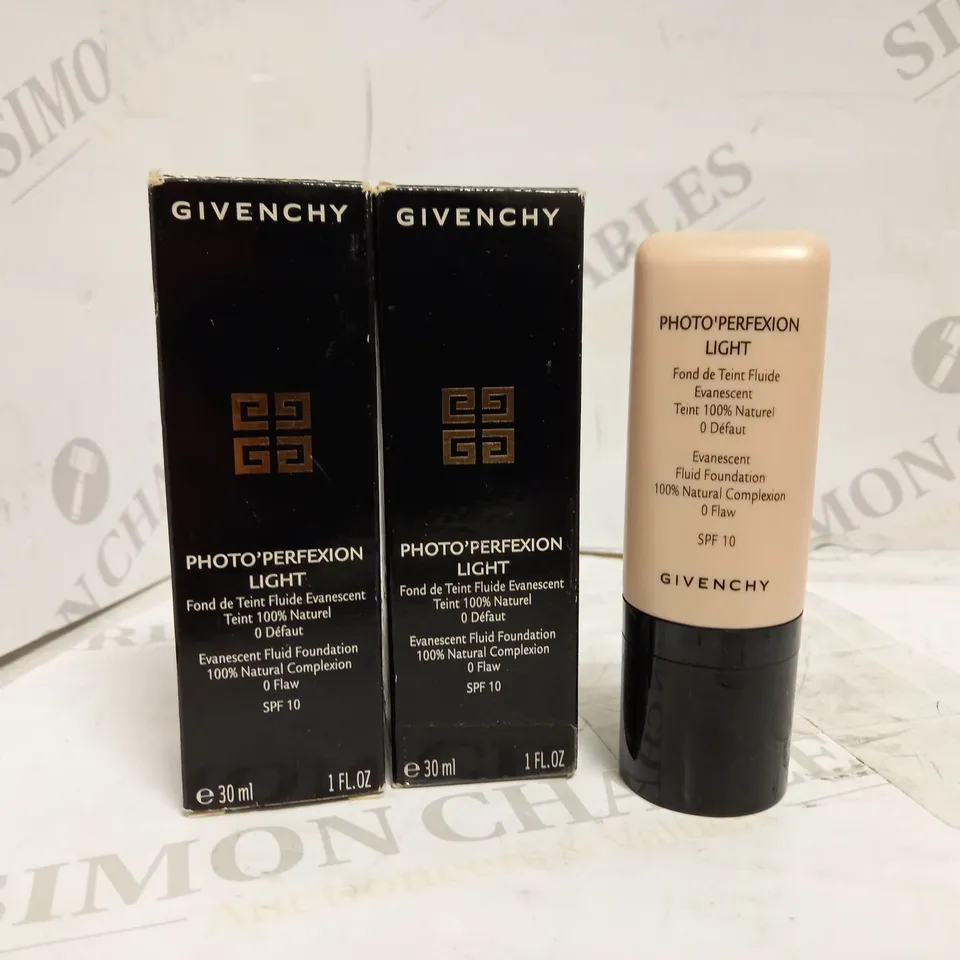 LOT OF 2 GIVENCHY PHOTO PERFEXION LIGHT FOUNDATION IN 4 LIGHT BEIGE (2 X 30ML)